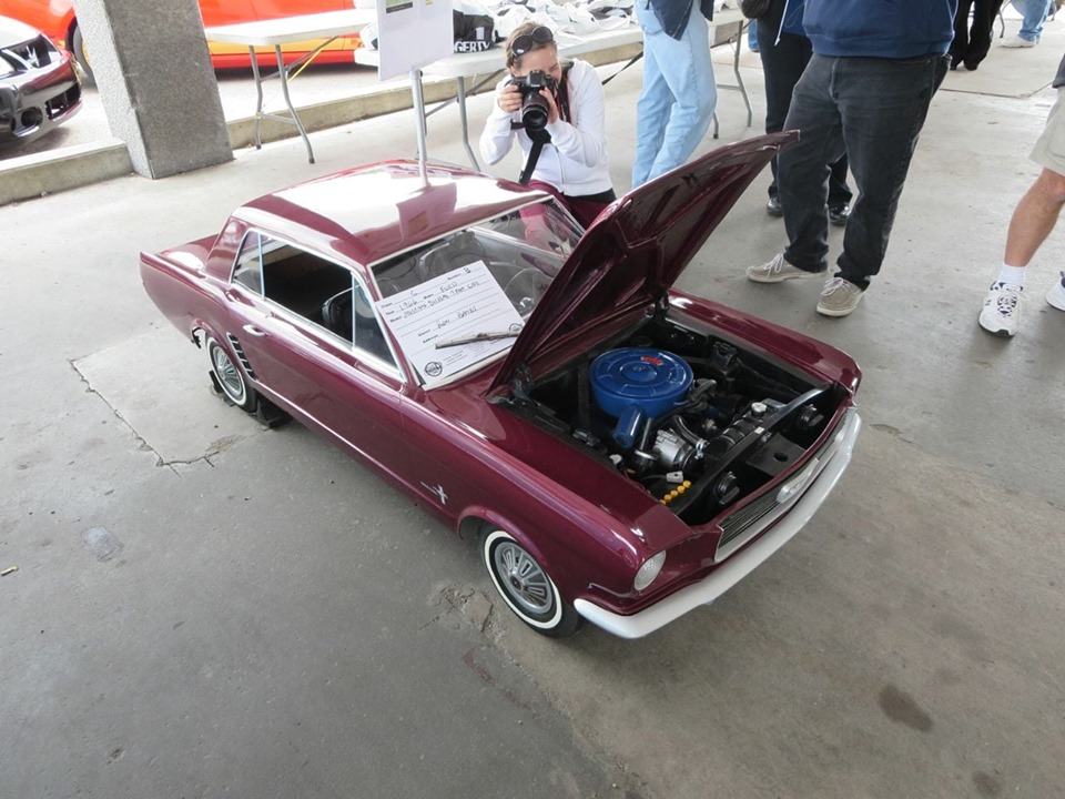 Ford Mustang 1964 pour enfants
